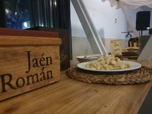 Queso el bosqueño cortado a tacos para buffet y eventos